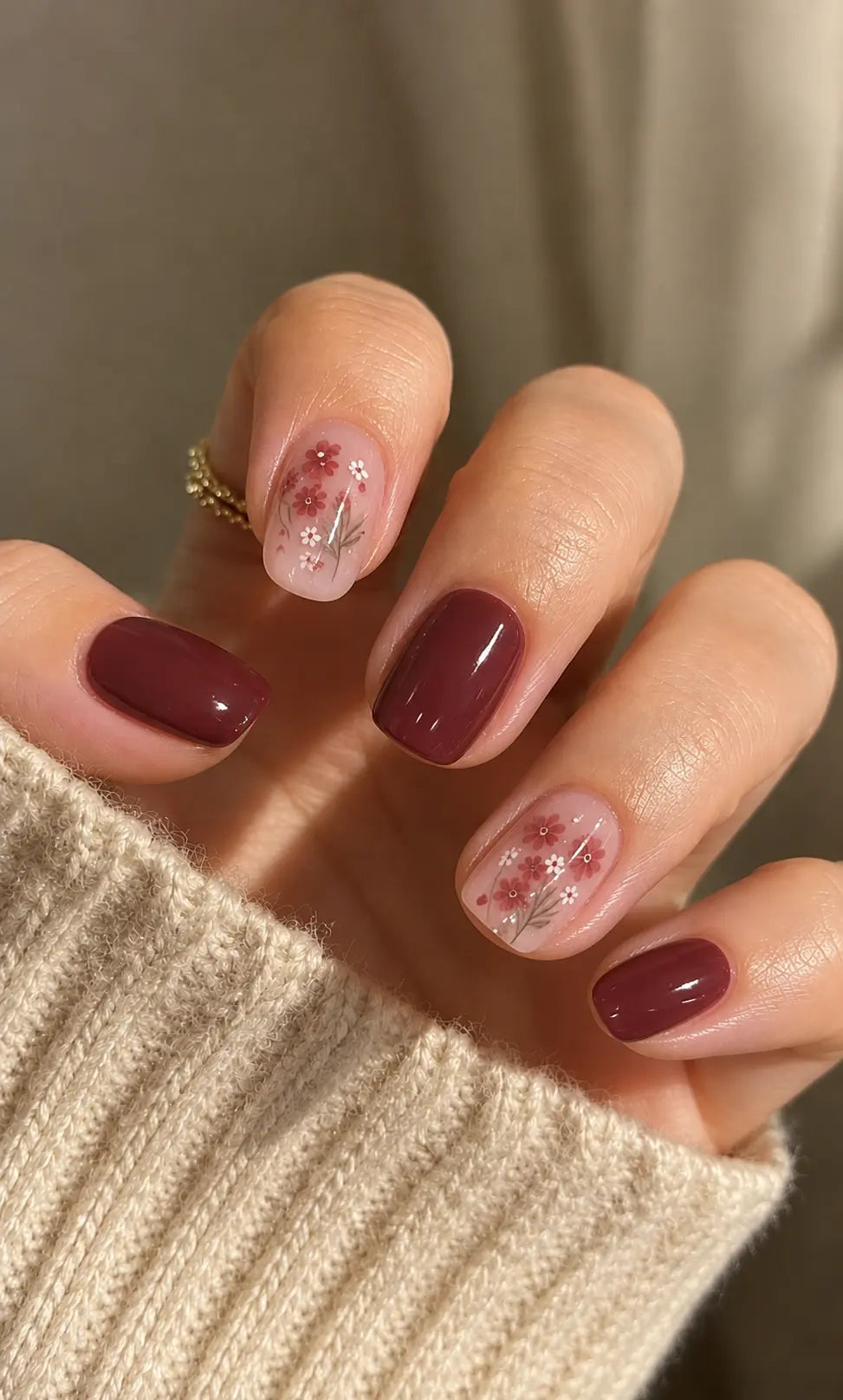Shiny Maroon Flowers Press-on Nails