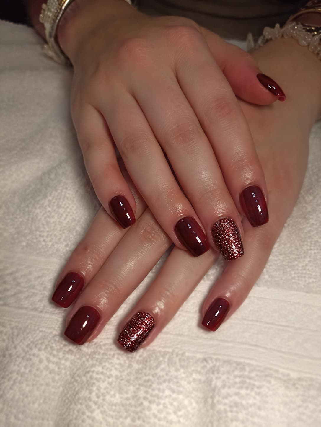 Glittery Maroon Squoval Press-on Nails