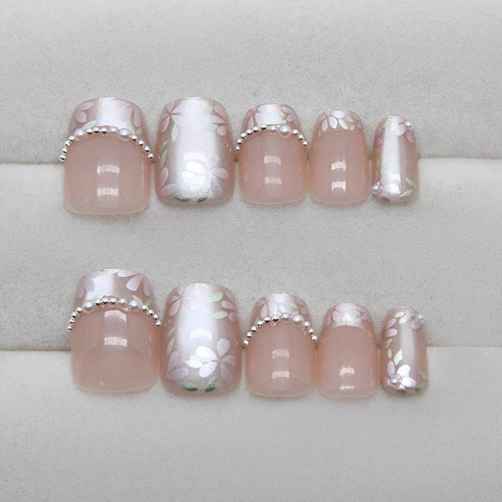 Pearly Flower Square Press-on Nails
